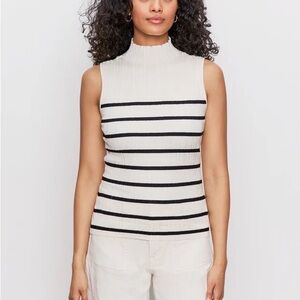 Sanctuary Ribbed Funnel Neck Top Light Oat/Black